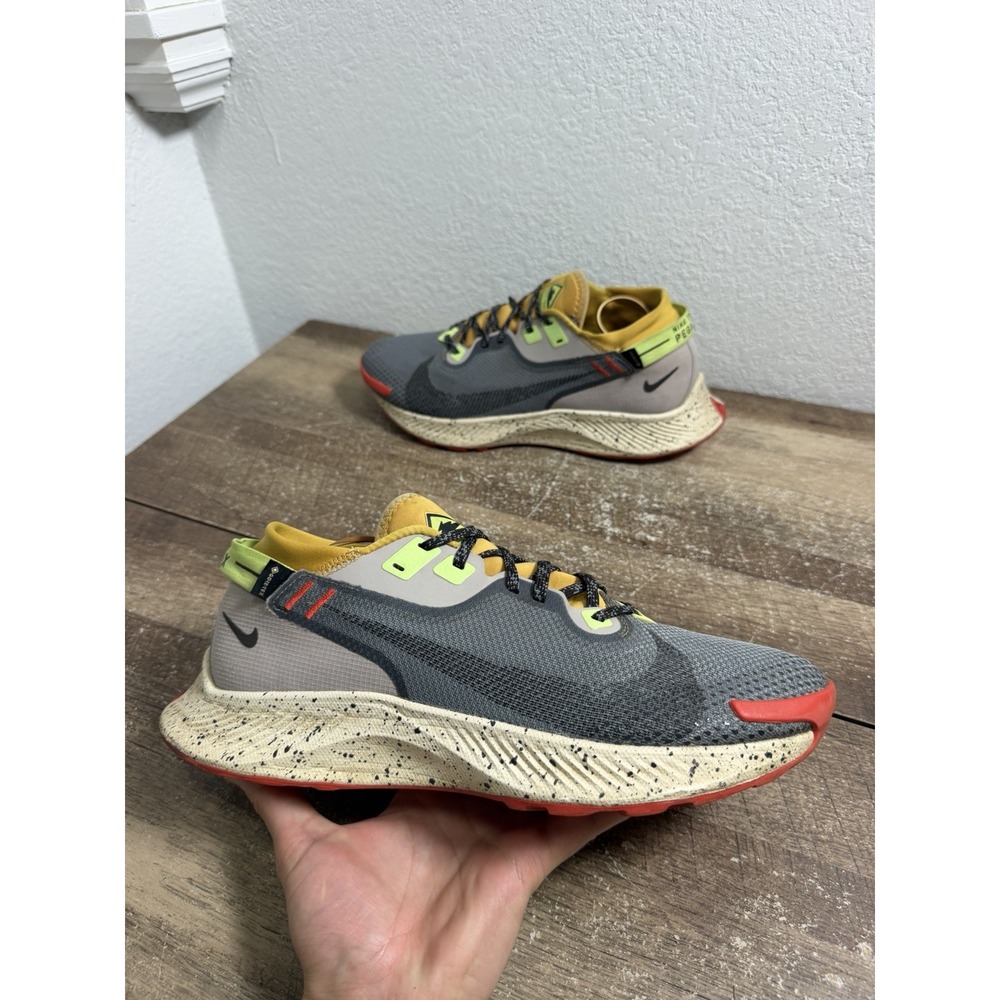 Nike Pegasus Trail 2 GTX Waterproof Mens Size 10.5 Running Shoes Gray Sneakers